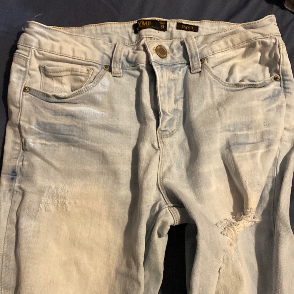 light washed ripped skinny jeans
